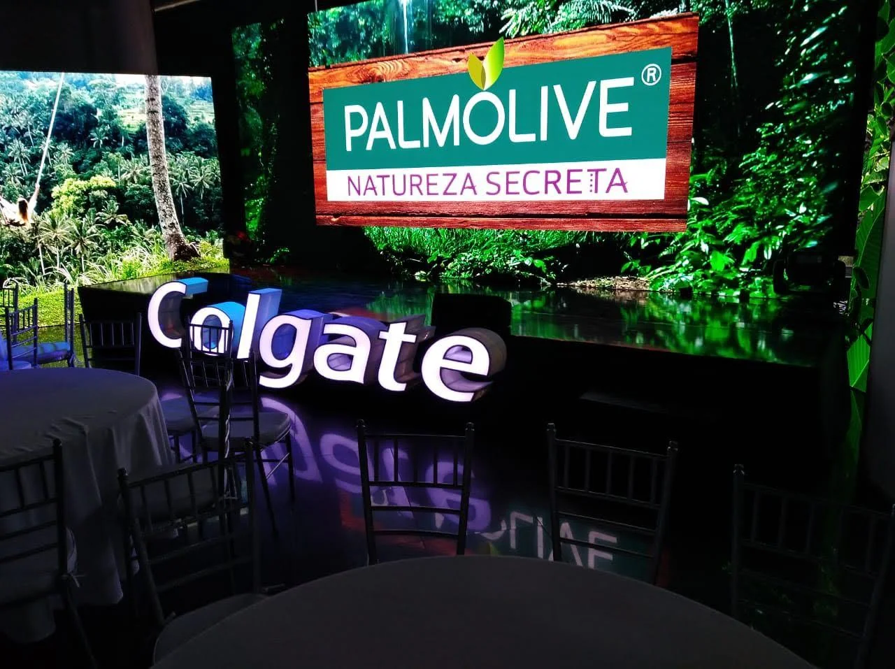 Custom illuminated and dimensional signage for Colgate brand activation event, featuring professional fabrication and installation by Habitar 91